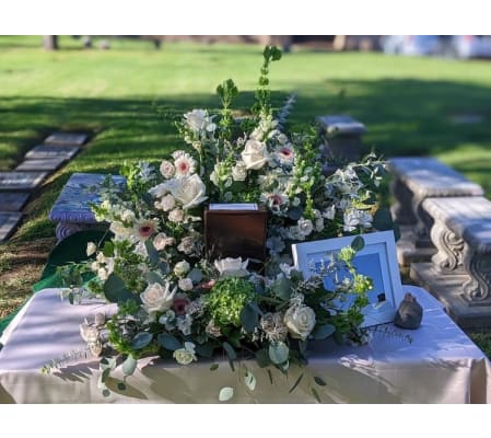 Serenity Garden Urn Spray