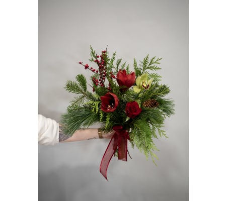 Designer's choice hand-tied winter bouquet