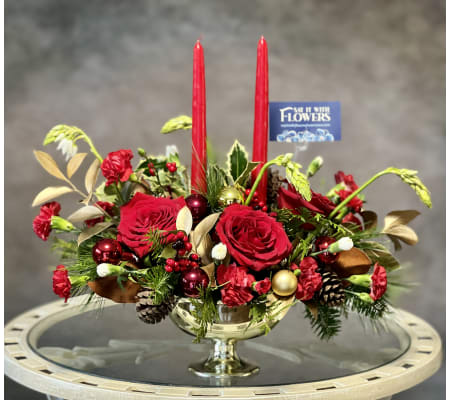 A Holly Jolly Centrepiece