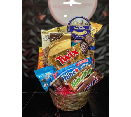 Love gourmet basket