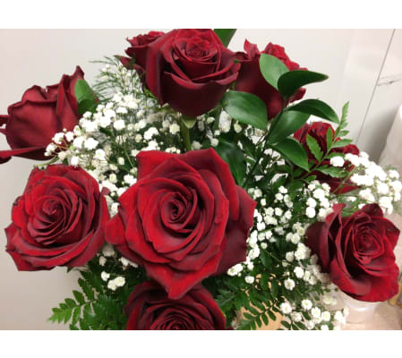 12 Red Roses Wrapped