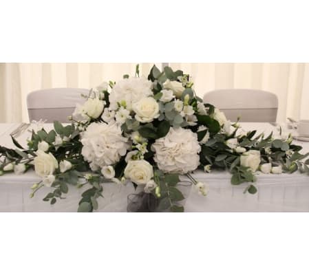 White Bouquet Table Topper