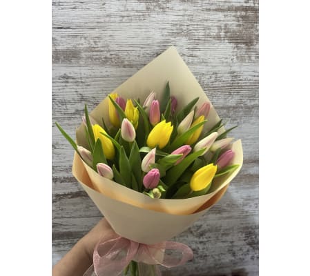 Tulip Harmony Bouquet