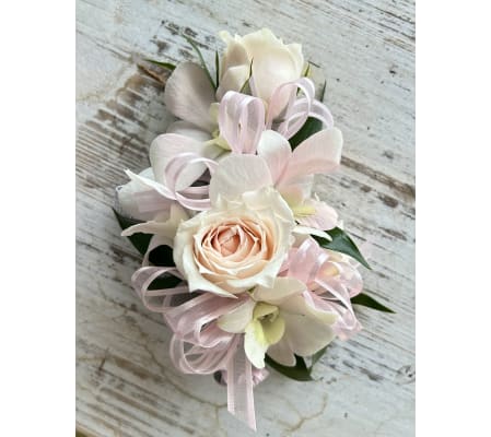 Beautifully Blush Corsage