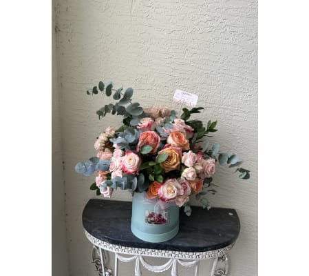 Rosy Whispers Hatbox