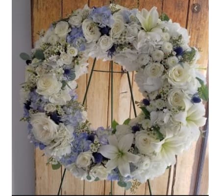 SOFT LIGTH BLUE WREATH