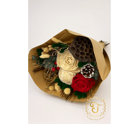 Berry and Bright Dried Bouquet