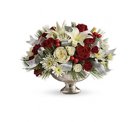 Teleflora's Season's Finest Centerpiece