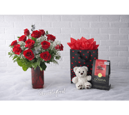 Classic Dozen Red Roses