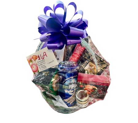 Sweet & Savory Snack Basket Medium