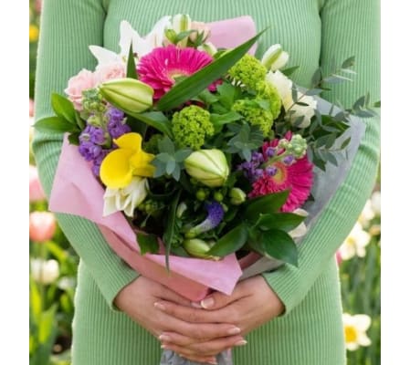 Cheerful Spring Bouquet