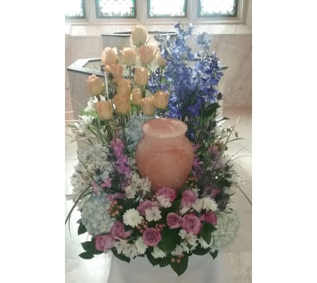TRAY OF PREMIUM GARDEN FLOWERS FOR ANY URN