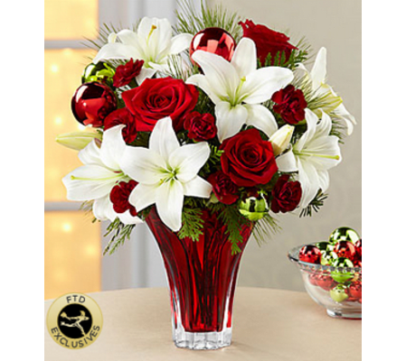 The FTD® Holiday Wishes™ Bouquet 2014