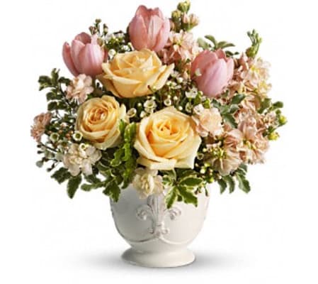 Peaches and Dreams Centerpiece