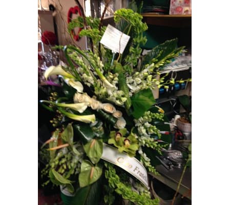 A Elegant Rememberance Spray