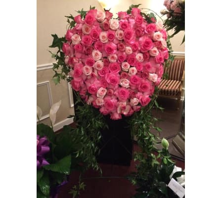 PINK ROSES HEART