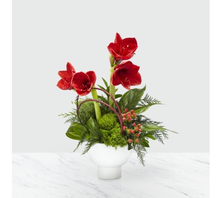 The FTD® Striking Elegance™ Bouquet