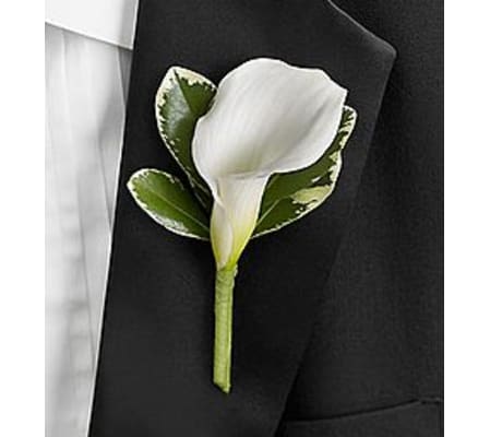 Mini White Calla Boutonniere *PICK UP ONLY*