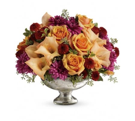 Teleflora's Elegant Traditions Centerpiece