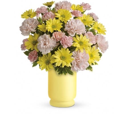 Teleflora's Bright Day Bouquet