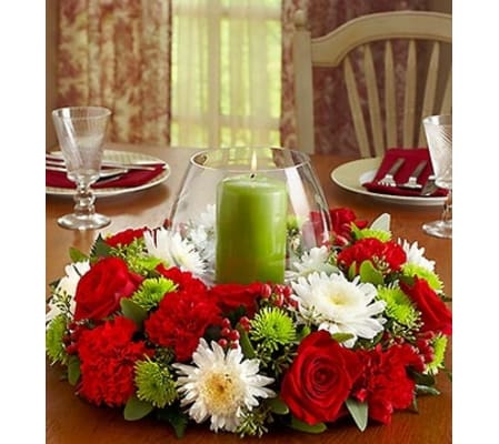 Holiday Centerpiece with Hurricane & Pillar C