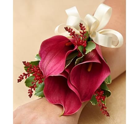 Vineyard Wedding Corsage - Mini Calla Lilies