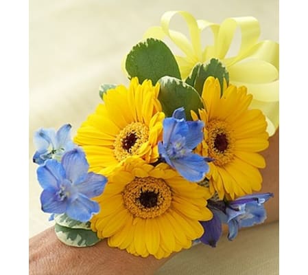 Country Wedding Corsage - Mini Gerbera