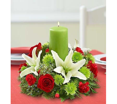 Classic Christmas Centerpiece - Pillar