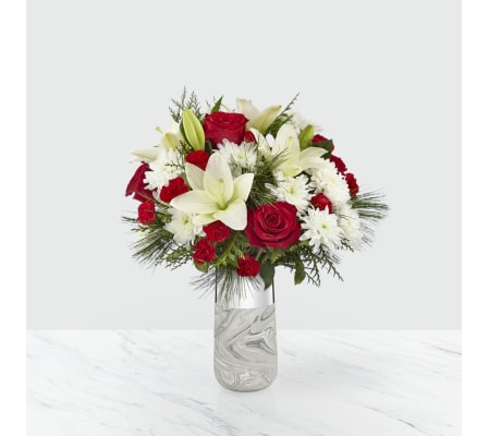 The FTD® Dreaming™ Bouquet