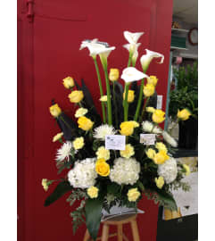 EFS04. An arrangement by Evangeline Flowers.