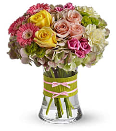 Fashionista. An arrangement by Flowers By Stephanie.
