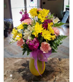 A Day in the Sun. An arrangement by Zaisers Florist and Greenhouse.