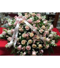 CUSTOMF-018. An arrangement by Creations de Belle.
