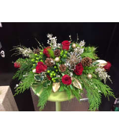 Christmas Sparkle. An arrangement by Flower Snobs at Cityview.