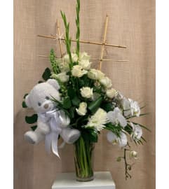 Cuddle Me. An arrangement by Shell Beach Floral Design.