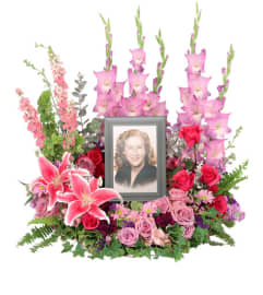FSN-ALWAYS IN OUR HEARTS. An arrangement by Erika's Flowers.