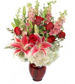 FSN-APHRODITE'S EMBRACE. An arrangement by Erika's Flowers.