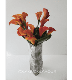 Contemporary Callas. An arrangement by Brickell Exclusive Blooms.