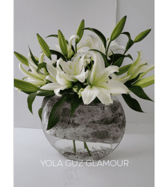 White Lilies Glamour. An arrangement by Brickell Exclusive Blooms.