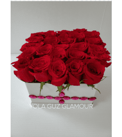 Channel Mystique Roses. An arrangement by Brickell Exclusive Blooms.