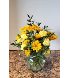 Zara Eden. An arrangement by Zaisers Florist and Greenhouse.