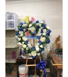 open 24in heart blue and white. An arrangement by Massey's House of Flowers.