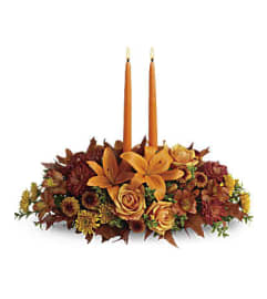 Family and Friends Centerpiece. An arrangement by Love Story Florist.