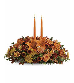 Family and Friends Centerpiece. An arrangement by Love Story Florist.