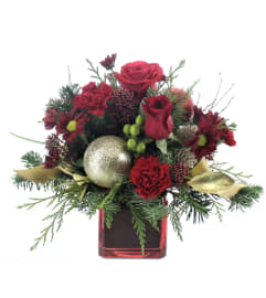 Christmas Cube Bouquet. An arrangement by Avenida Flowers.