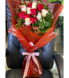 Always in my mind. An arrangement by Flamingo Floral and Gifts.