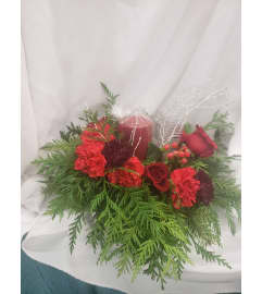 Christmas love 2020. An arrangement by Jane's Floral Dreams. Christmas love 2020. An arrangement by Jane's Floral Dreams.