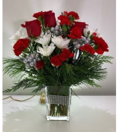 Elegant Sparkle Beauty. An arrangement by Shalimar Flower Shop. Elegant Sparkle Beauty. An arrangement by Shalimar Flower Shop.