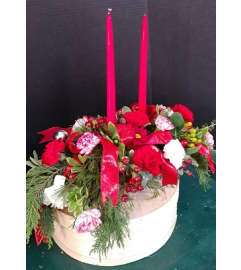 Of Hearth and Home Centerpiece. An arrangement by Pandora's Posies. Of Hearth and Home Centerpiece. An arrangement by Pandora's Posies.