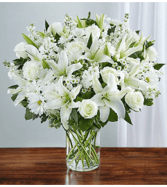 Peaceful Elegant. An arrangement by Aventura Blooming Petals.